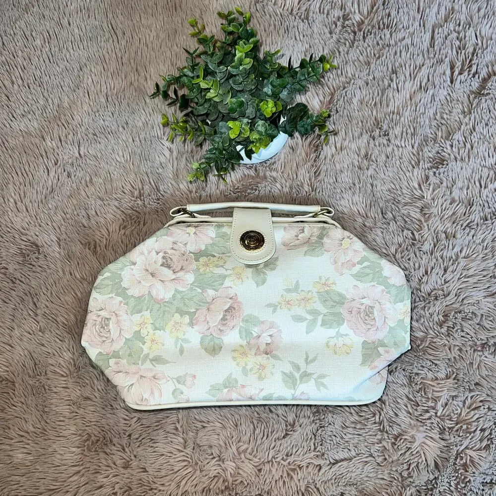 NWOT Kathie Lee Collection Vintage Pastel Floral Print Shoulder Purse